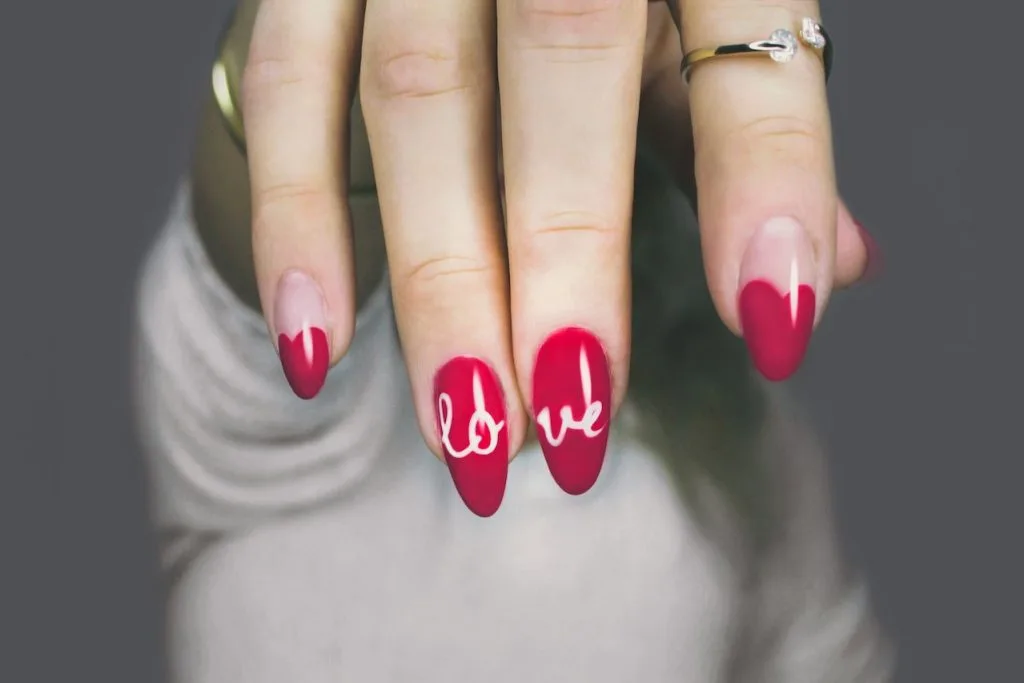 Acrylic nail service