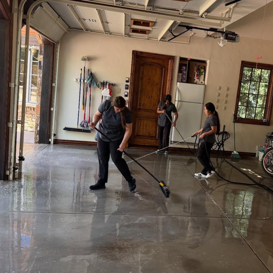 Professional house cleaning service by Pro Clean Services in Colorado Aspen
