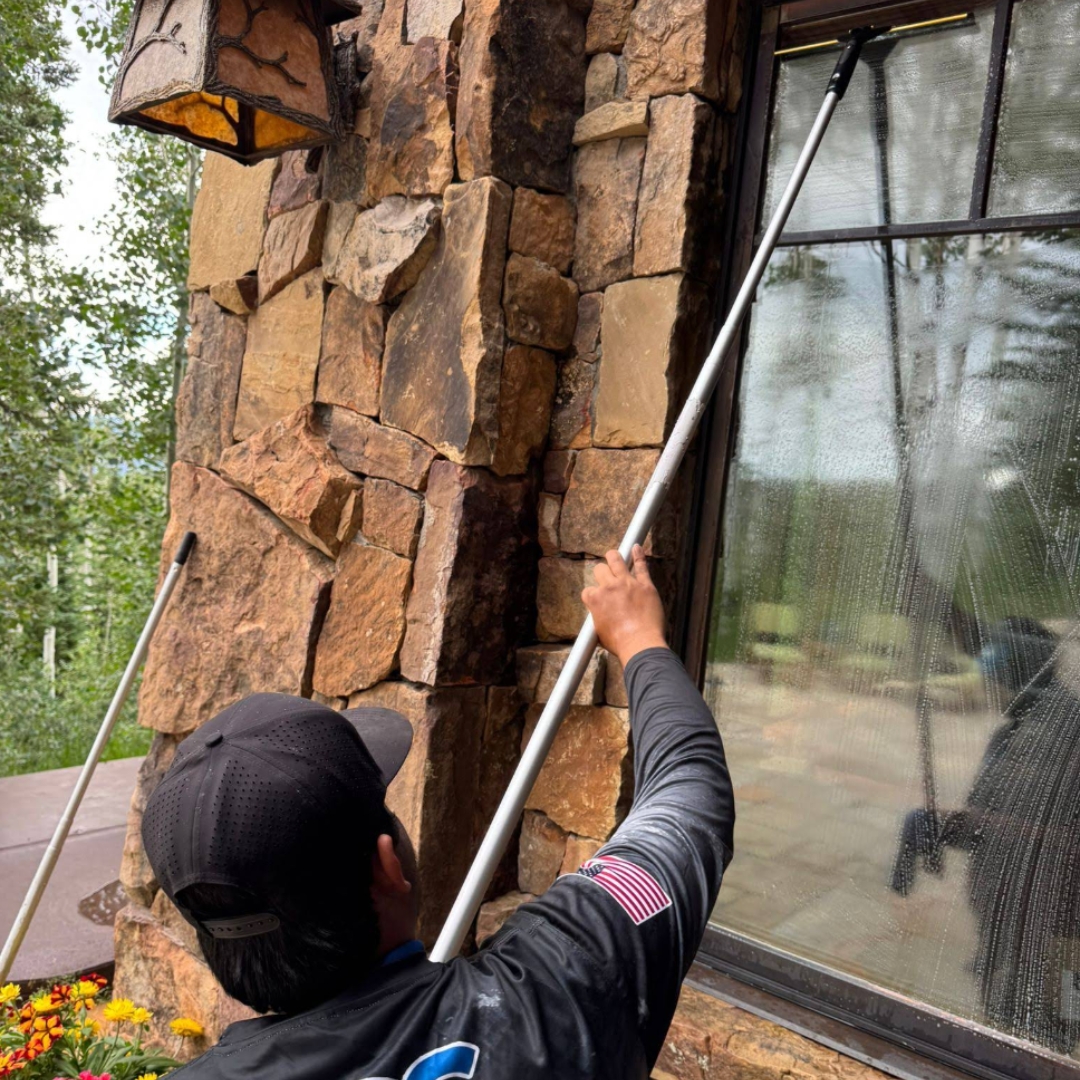 Professional window cleaning service by Pro Clean Services in Colorado Aspen