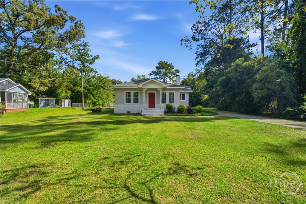 64 Nelson Ave, Garden City GA | 3-Bedroom Home with Pool, Workshop & Screened Rec Area