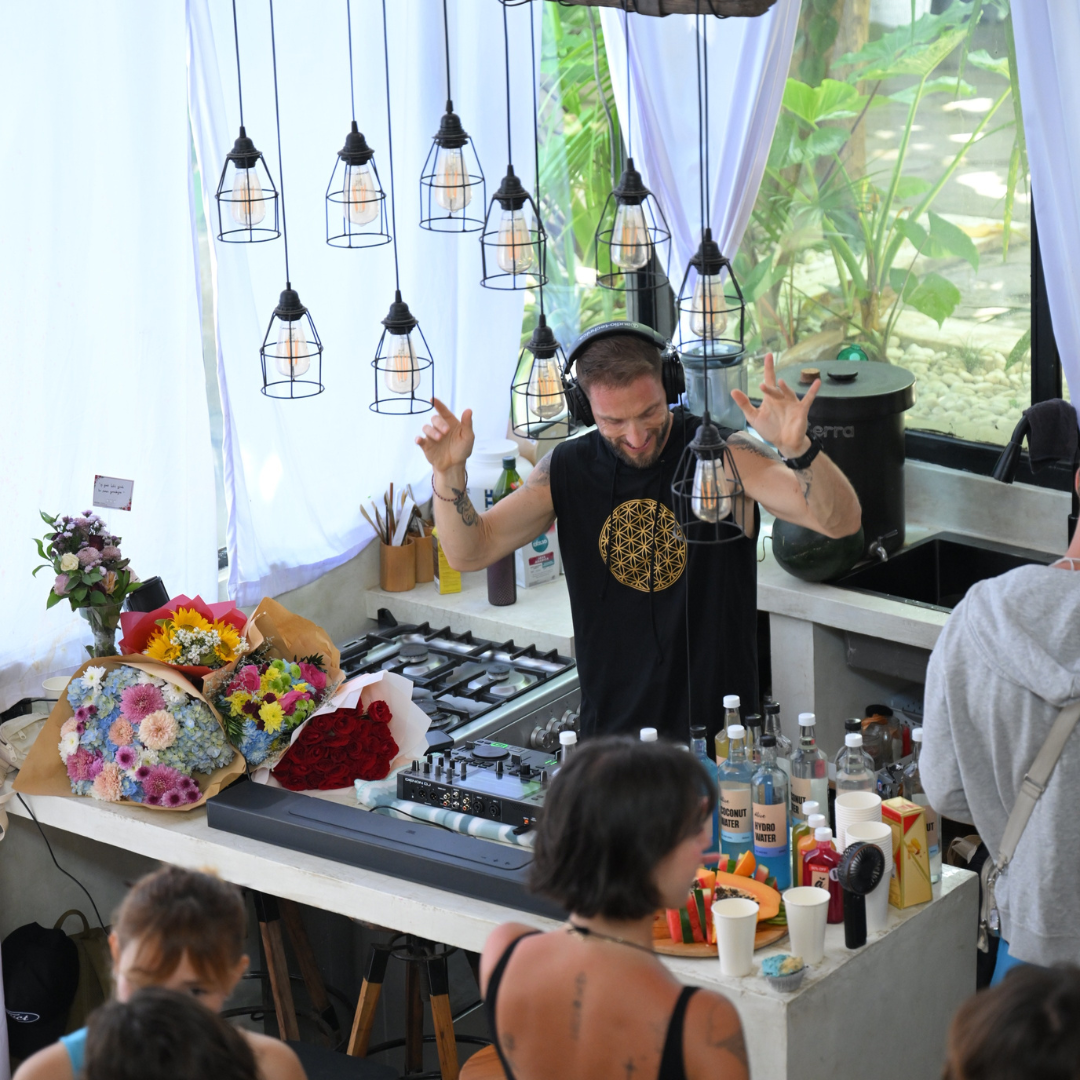 Zac Spowart conscious relating and attachment theory coach