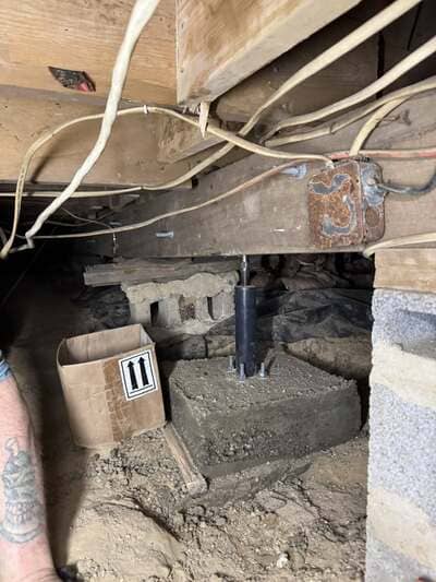 Wall cracks in Liberty Heights