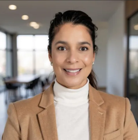 Dr. Lara Briseno Kenney