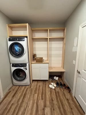 {{ custom_values.service_3 }} in {{custom_values.area_2})