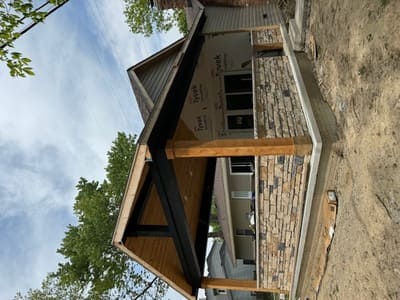 {{ custom_values.service_2 }} in {{custom_values.area_2})