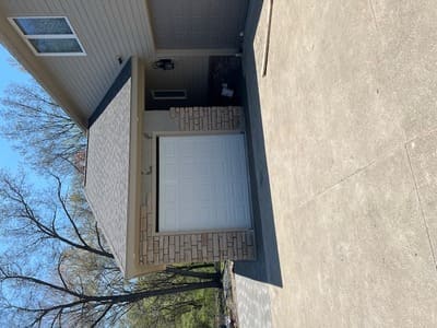 {{ custom_values.service_2 }} in {{custom_values.area_2})