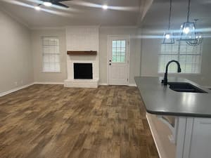 {{ custom_values.service_2 }} in {{custom_values.area_2})