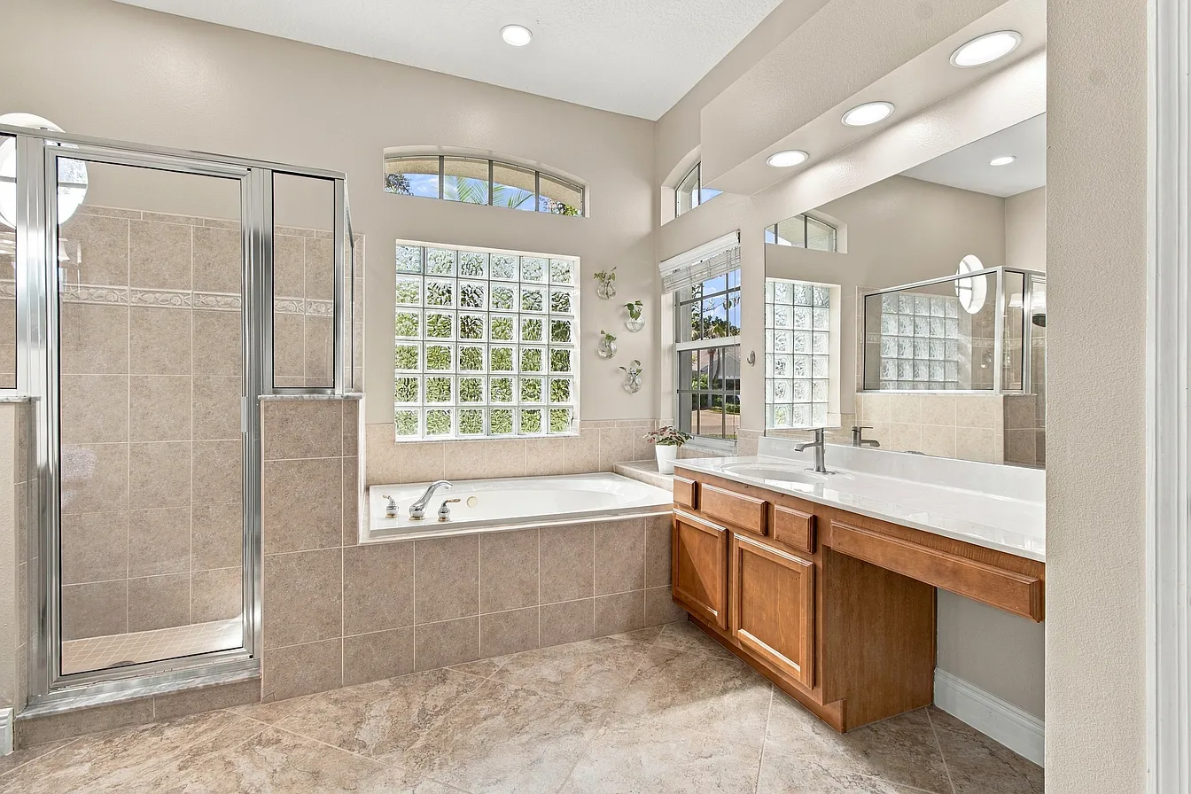 Interior photo 1 of 3125 Ashmonte Drive