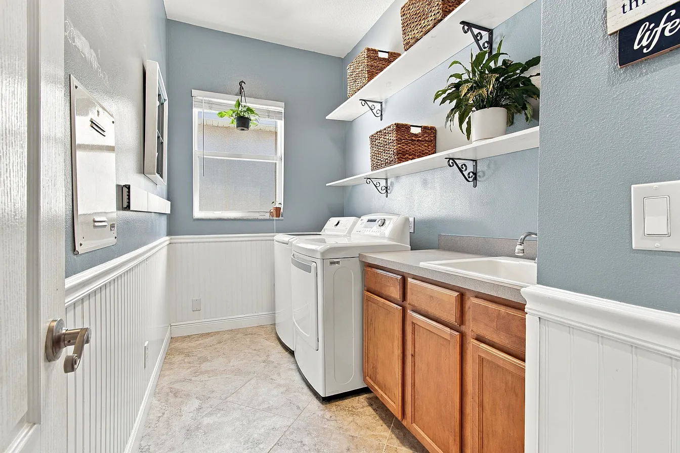 Laundry room at 3125 Ashmonte Dr, Land O Lakes FL