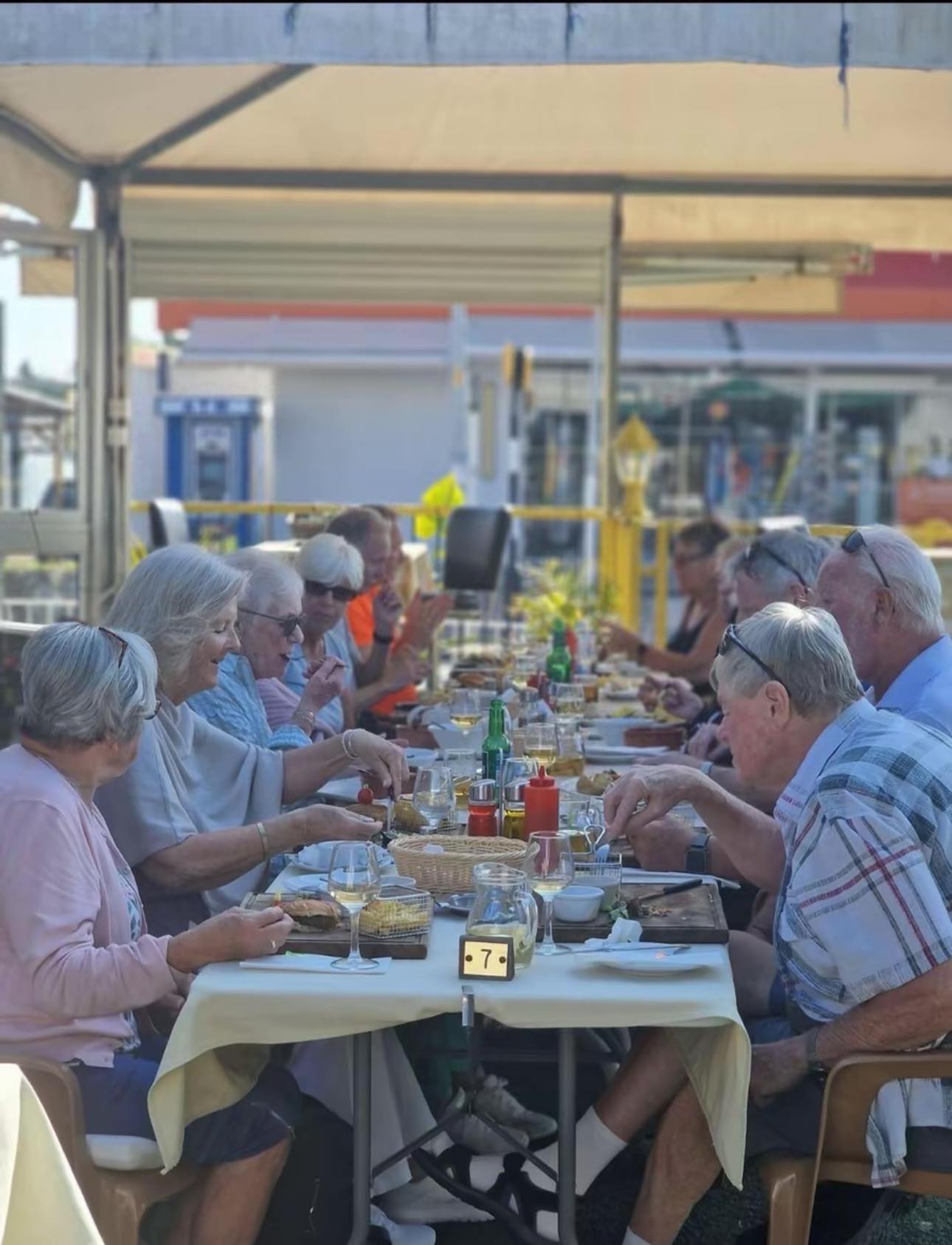 Guests Dining