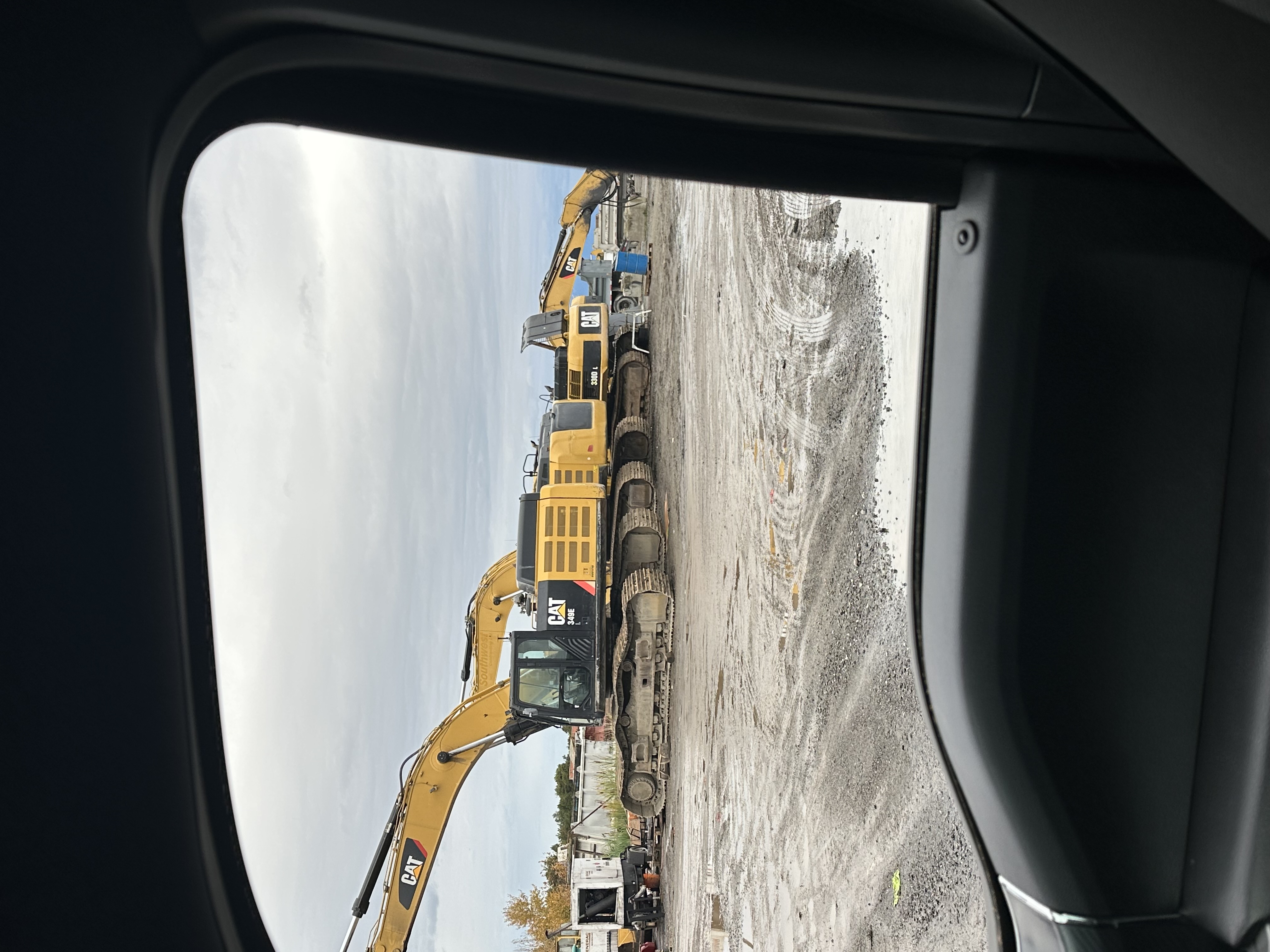 Highway hauler truck