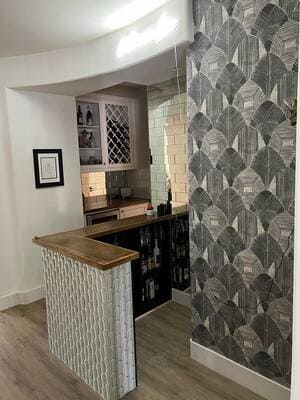 {{ custom_values.service_4 }} in {{custom_values.area_2})