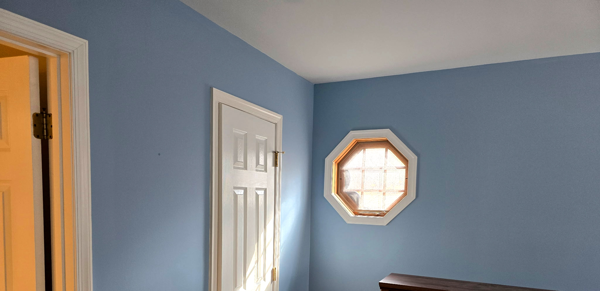 Exterior house painting service