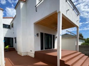 {{ custom_values.service_4 }} in {{custom_values.area_2})