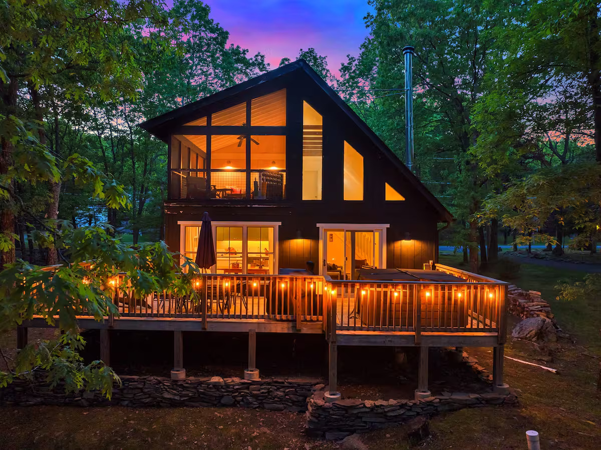 Lakeberry Lakefront Cabin - Poconos