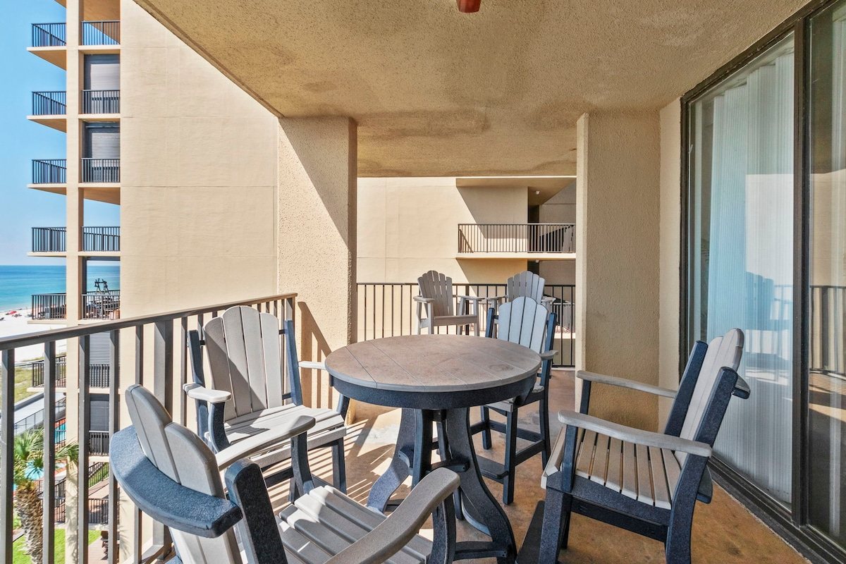 The wraparound corner balcony, with the Gulf straight out from the living and dining rooms
