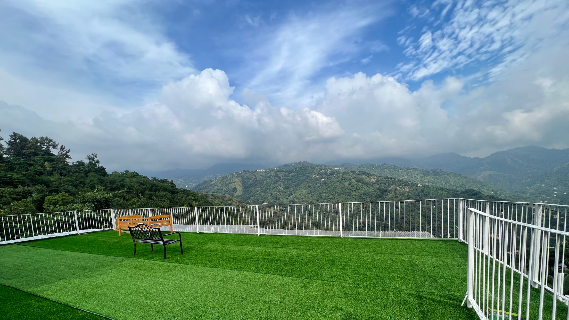 Upper deck for meditation or event session