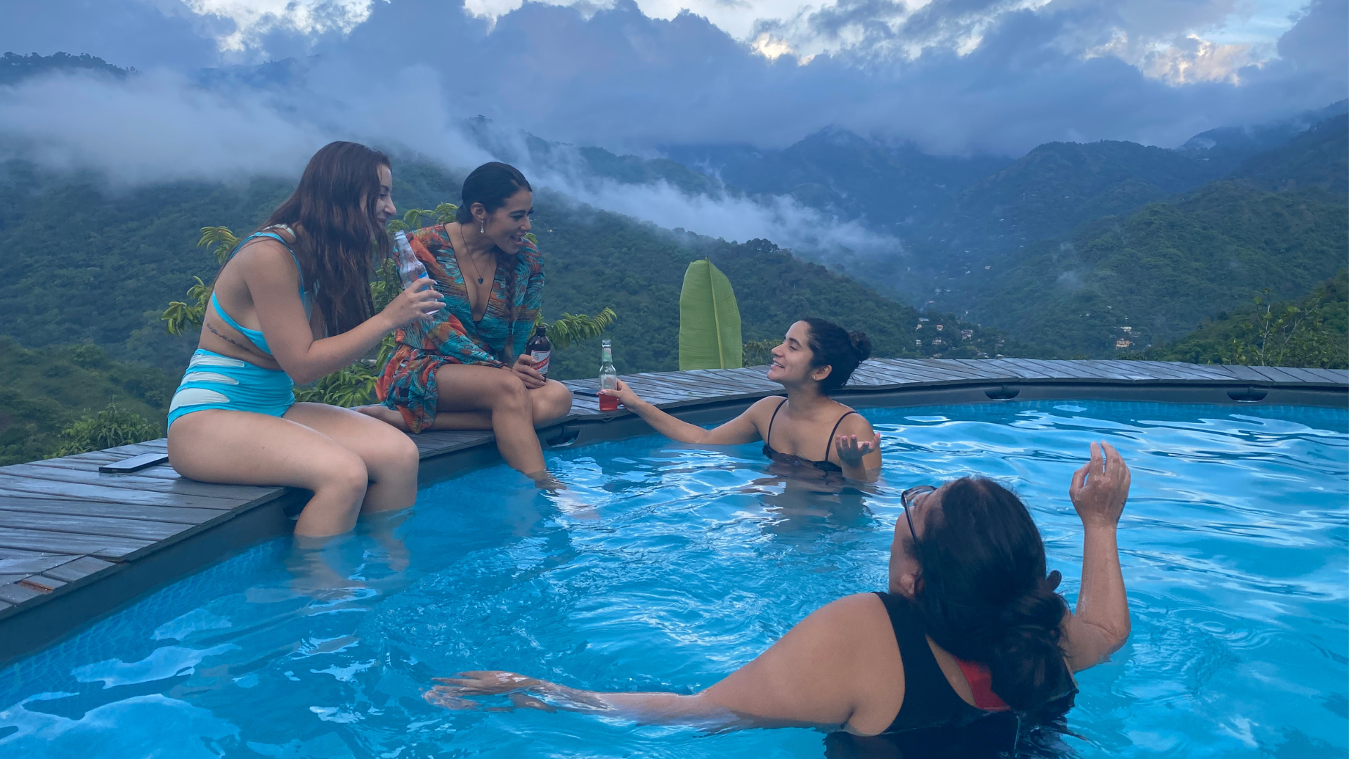 Pool feature view