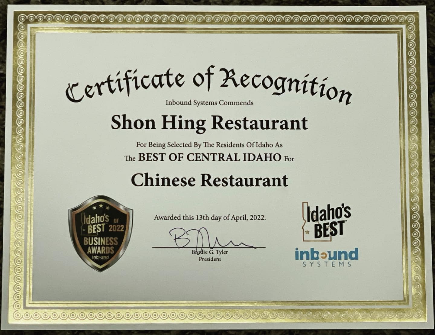 Shon Hing Warm Dining Atmosphere