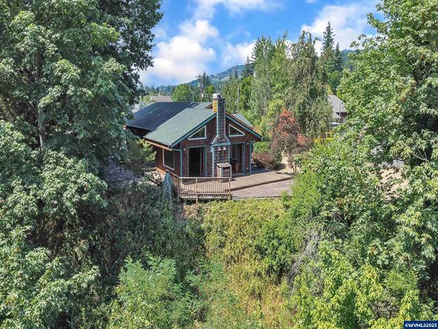 Rare River Cabin Mill City Santiam River Oregon residential