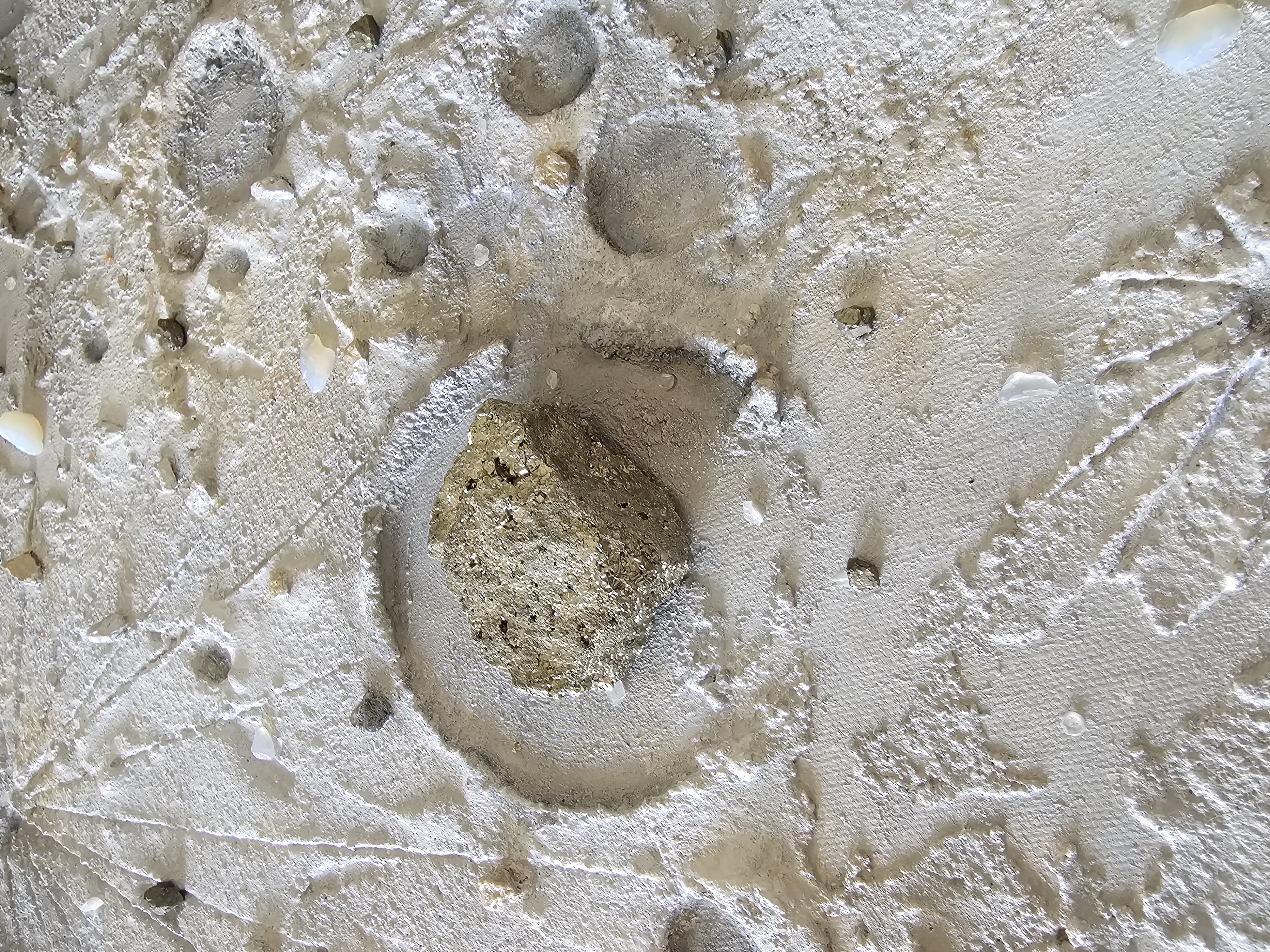 Luna pintada a mano