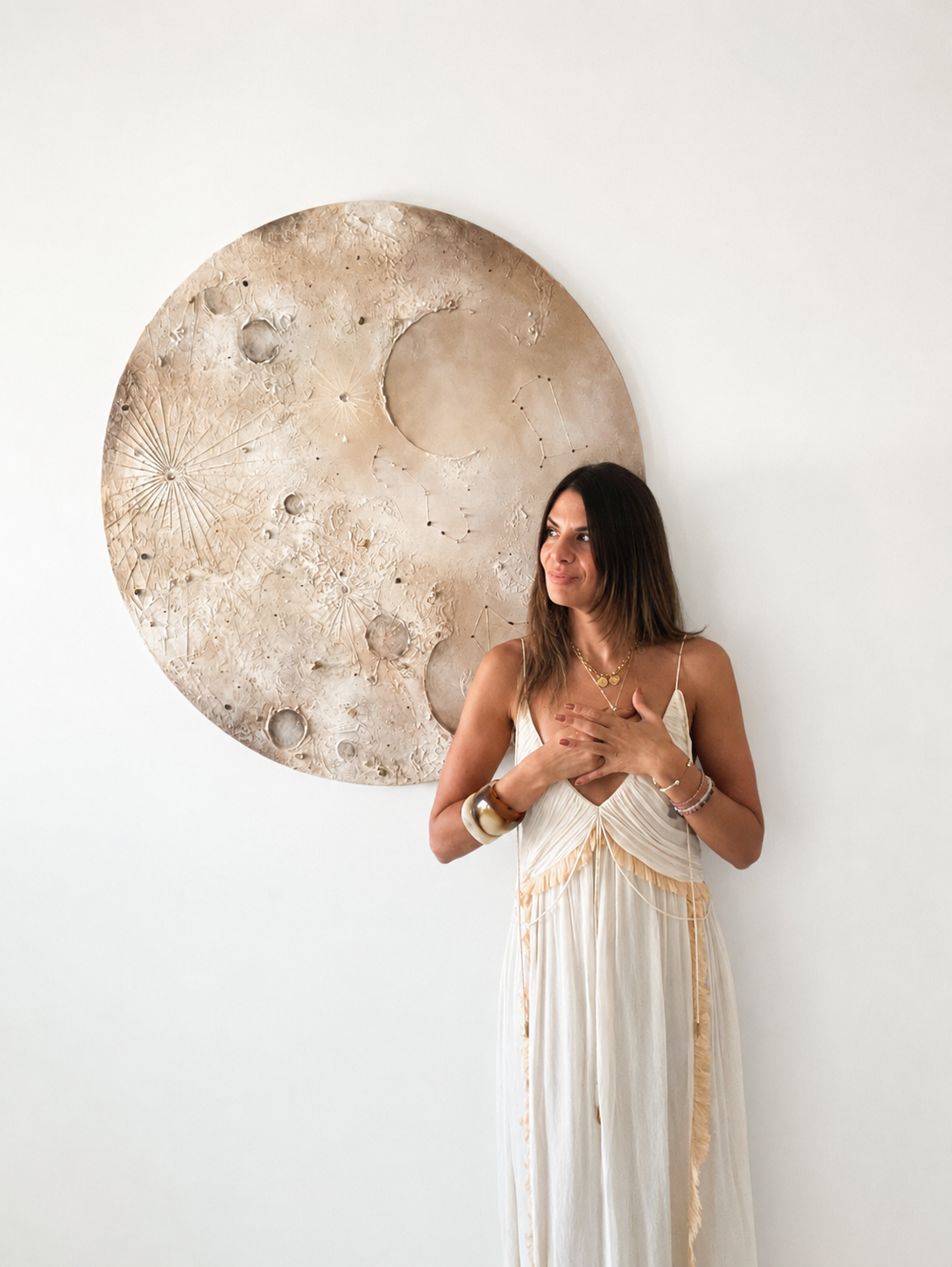 Luna pintada a mano · Maikai Polo · Arte Energético