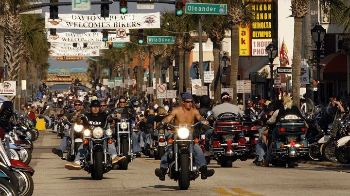 Schaulaufen auf der Main Street Schaulaufen auf der Main Street