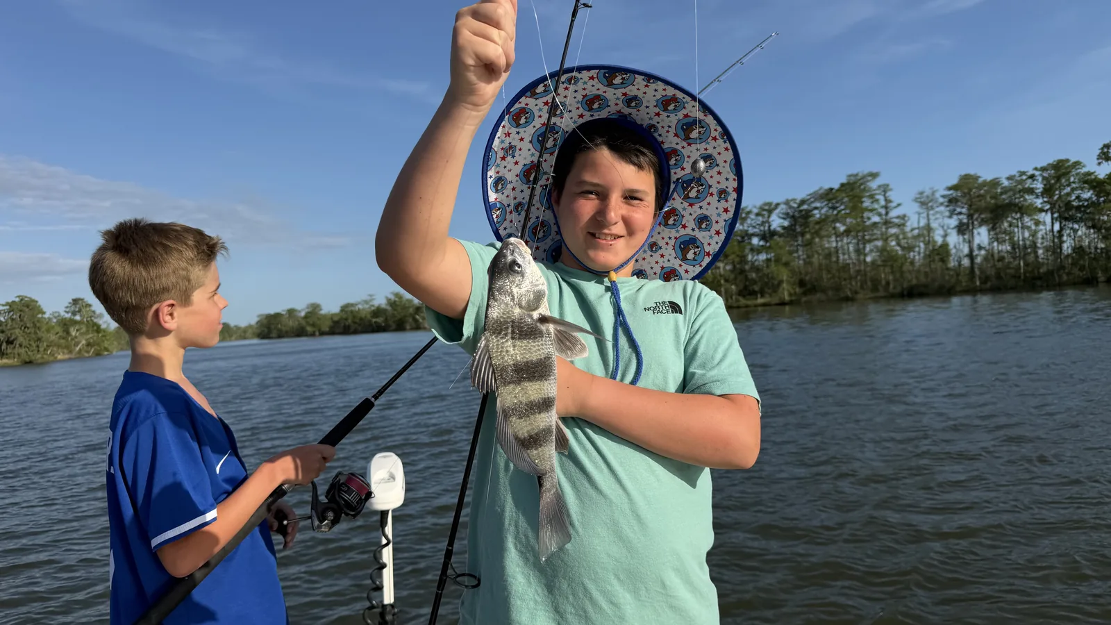 Boat charter on Choctawhatchee Bay near 30A Florida