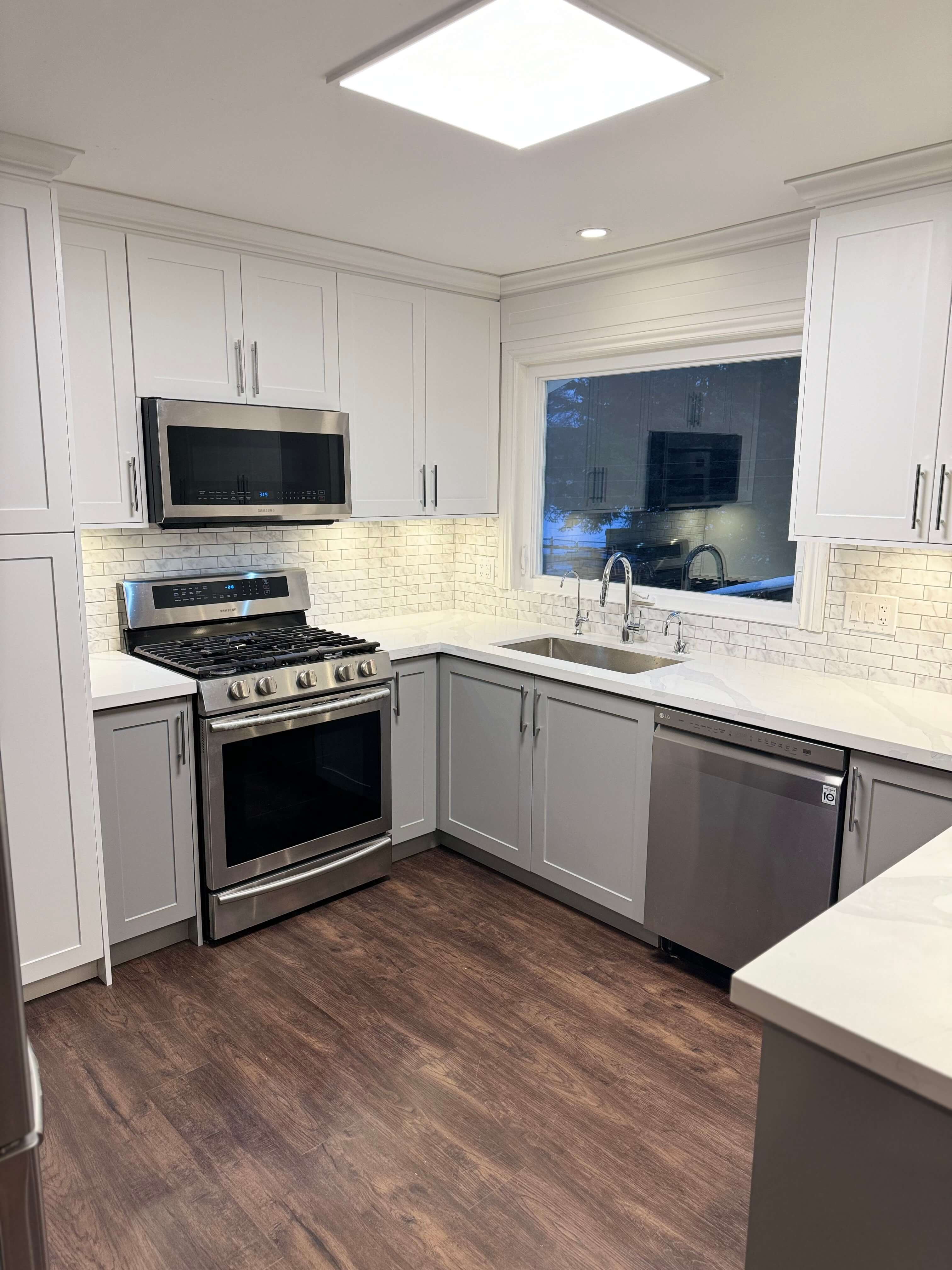 Kitchen renovation by DAPCO Contracting GTA