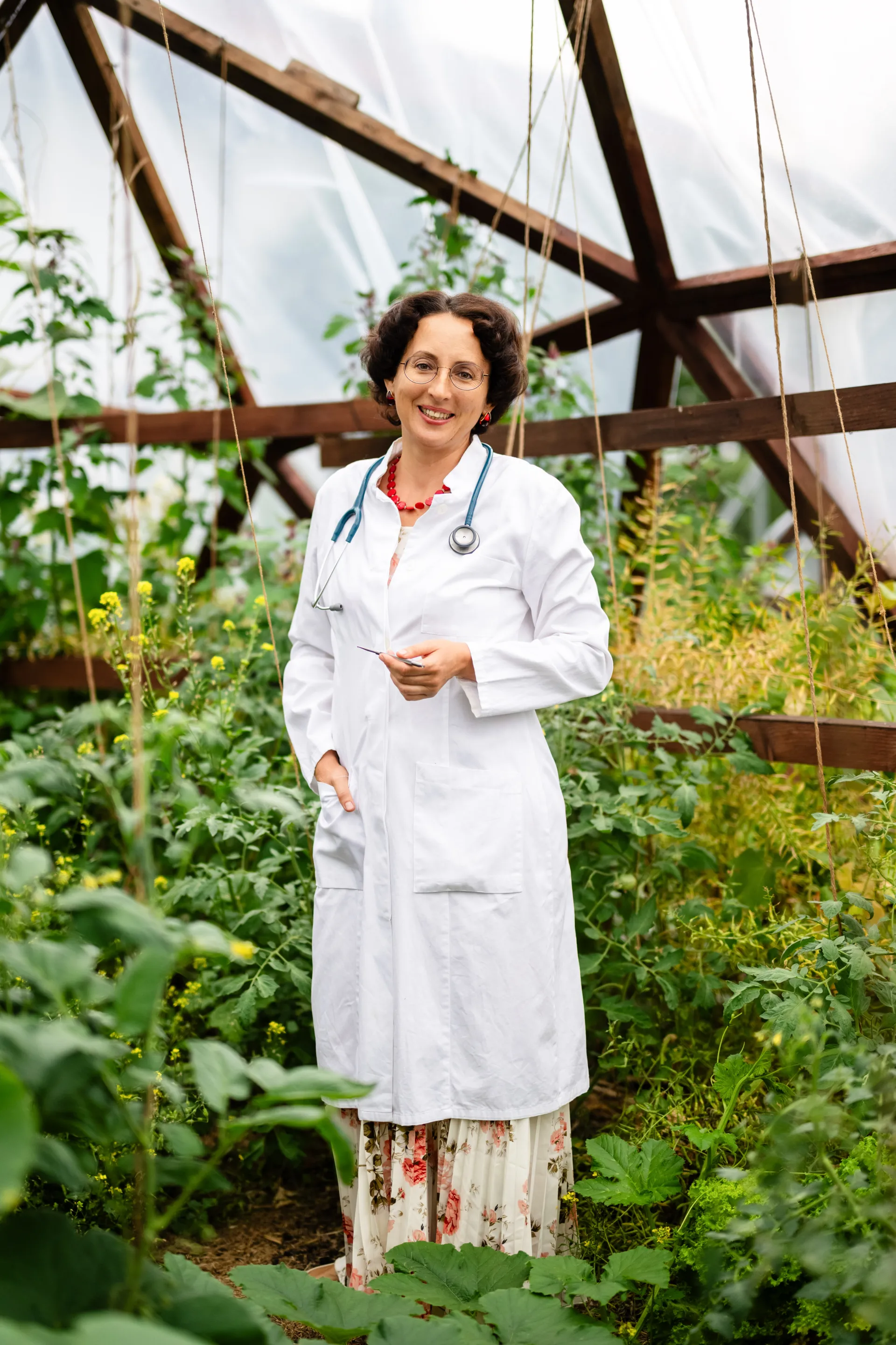 Heilpraktikerin Nadia Krol im Permakultur-Schaugarten