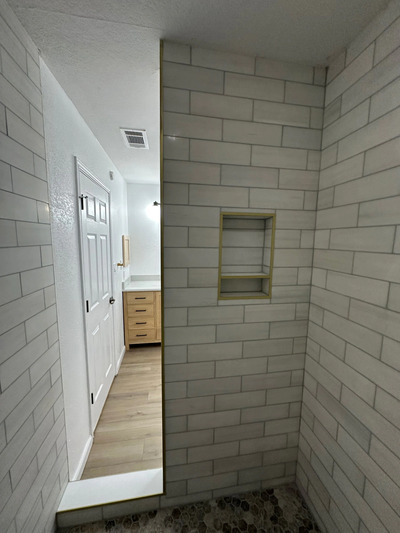 {{ custom_values.service_4 }} in {{custom_values.area_1})