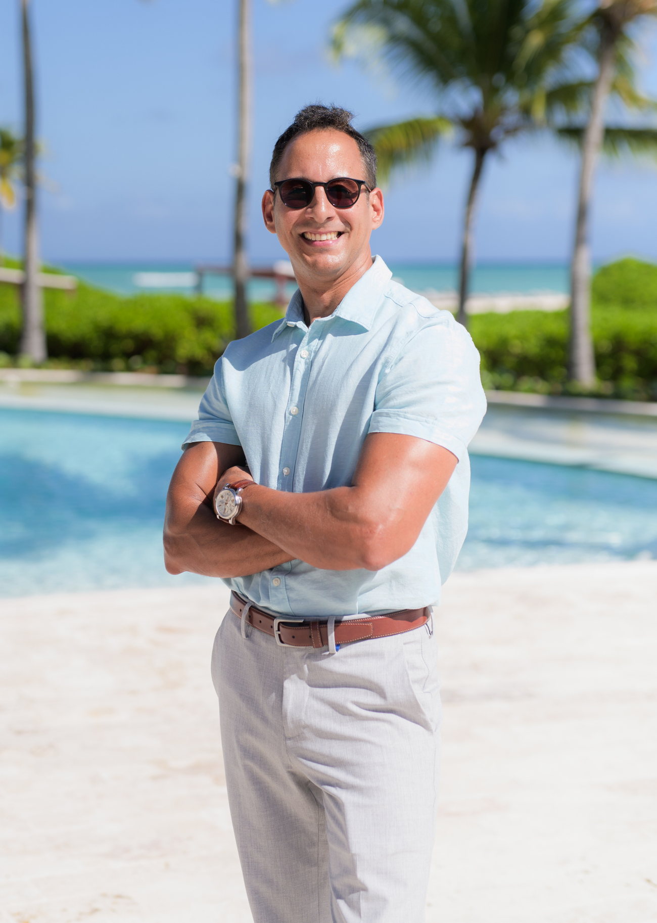 Jonatan de Peña, luxury real estate advisor, photographed by the marina in Cap Cana