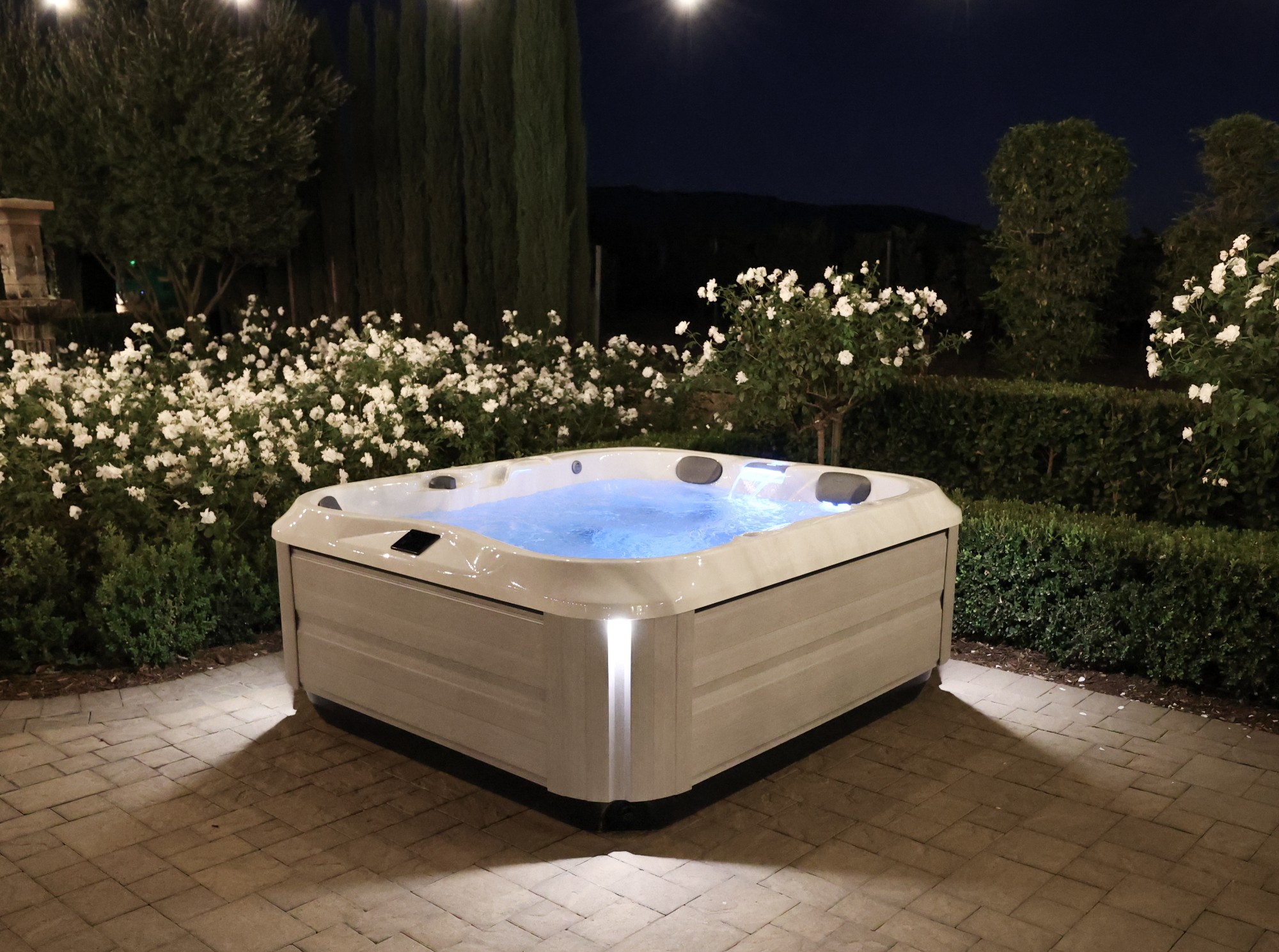 jacuzzi hot tub