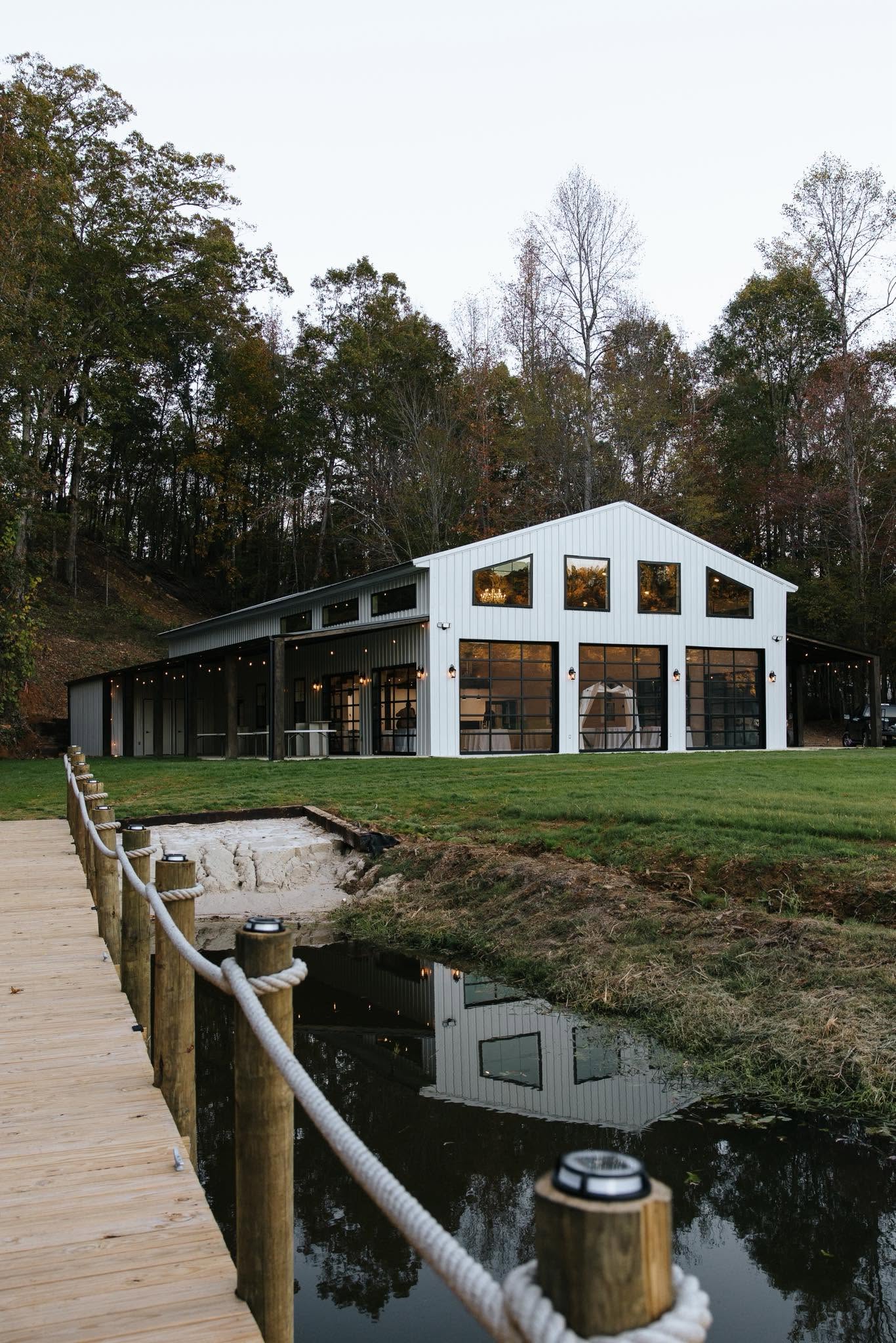 The main building at Lakeside Lodge