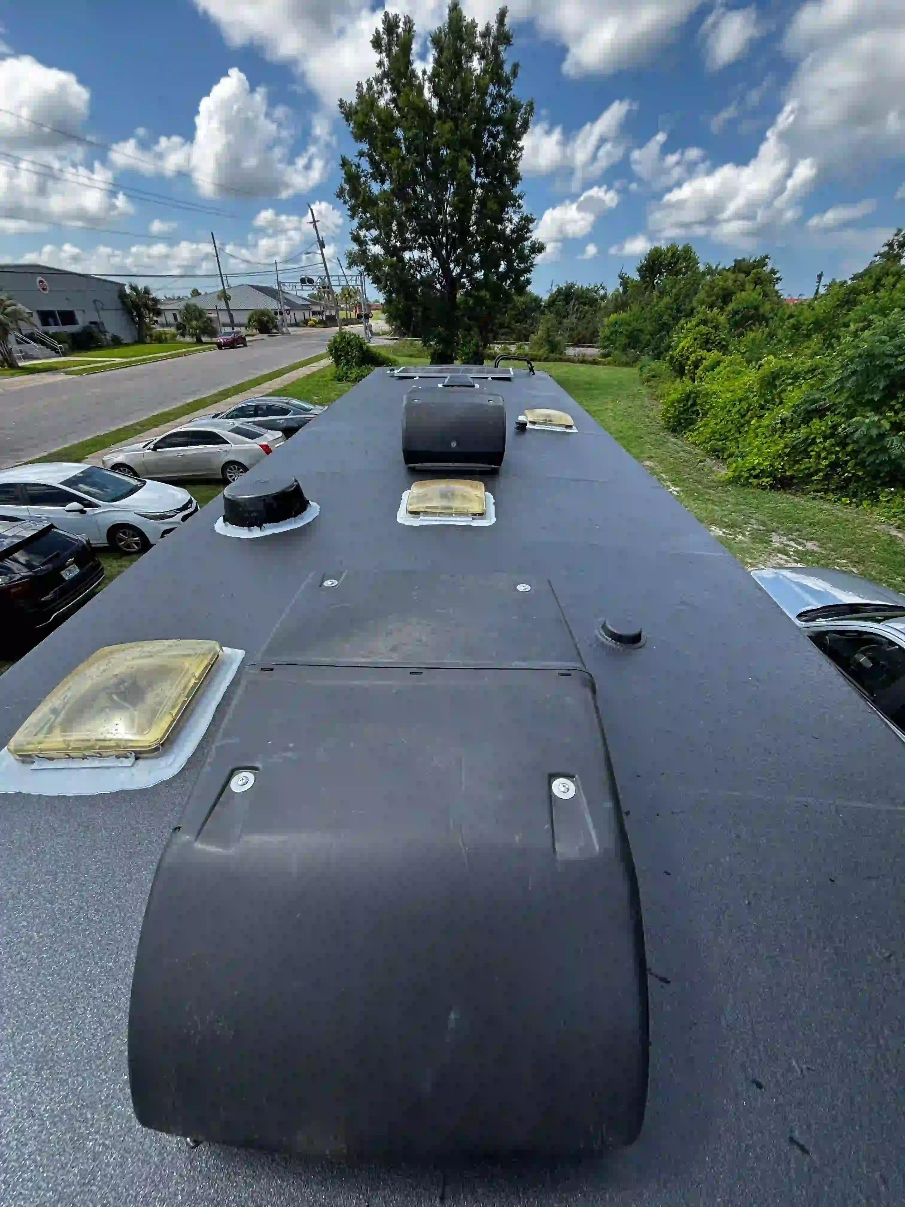 Seamless food truck roof coating in Florida – UV and water-resistant polyurethane applied by RV Coatings of Florida