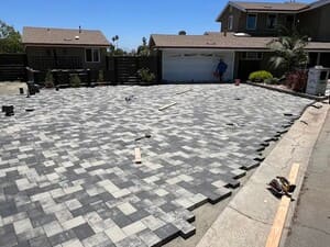 {{ custom_values.service_2 }} in {{custom_values.area_2})