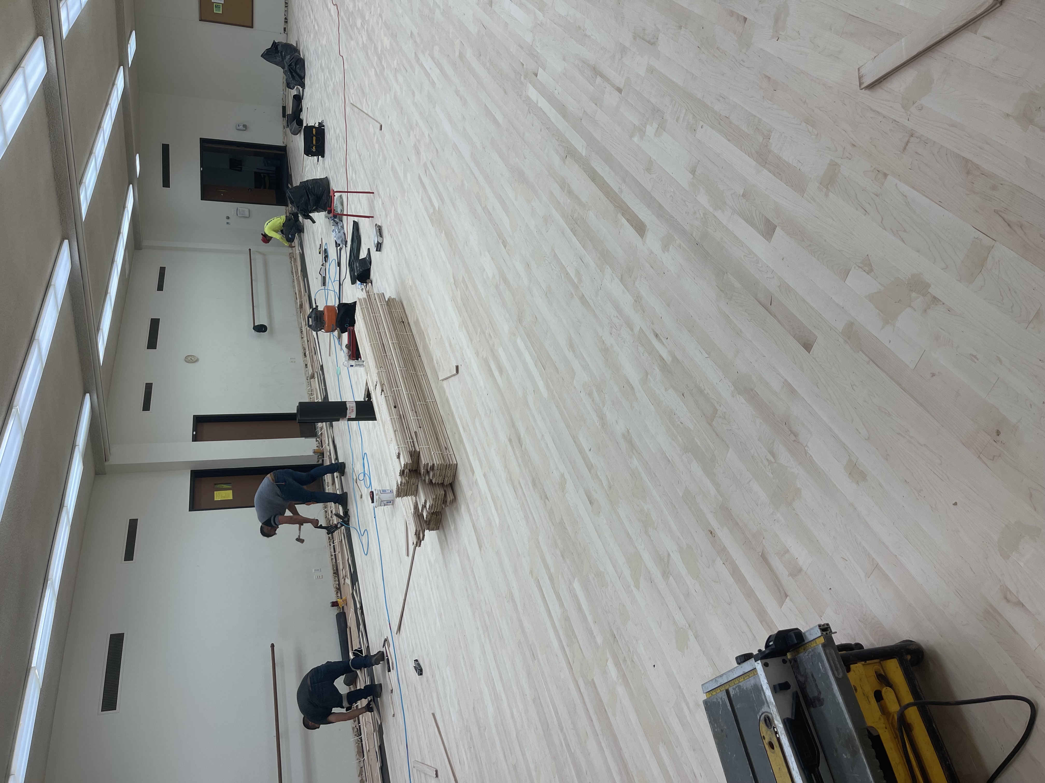 Engineered floor installation