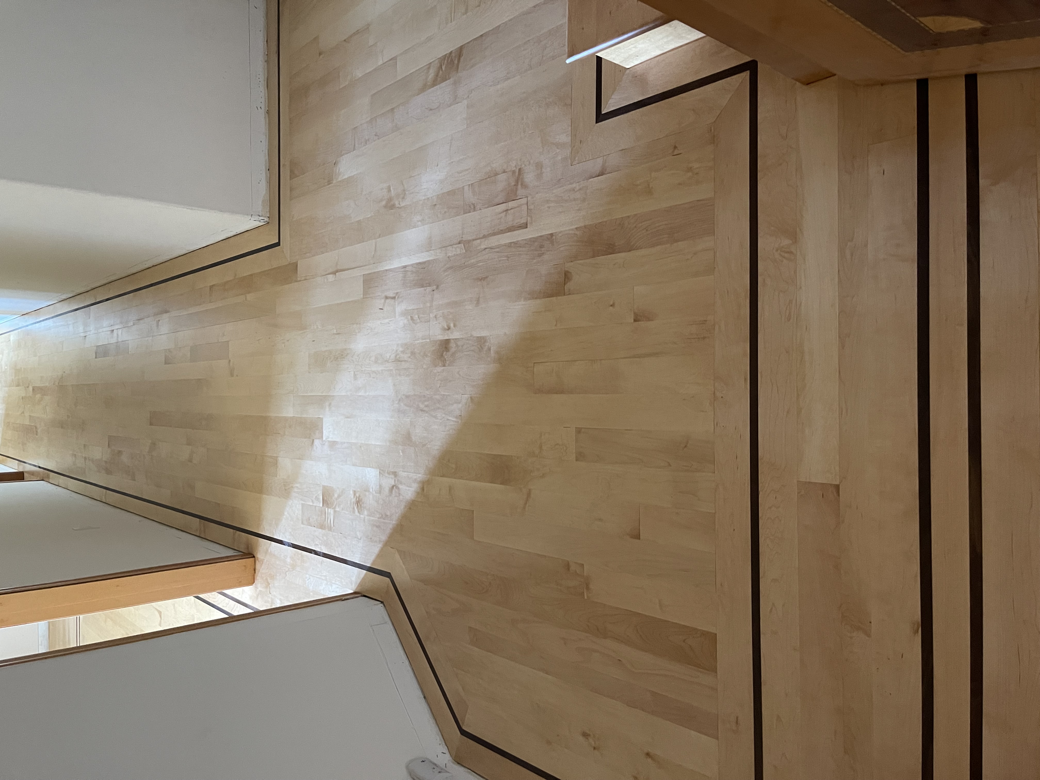  Engineered floor installation