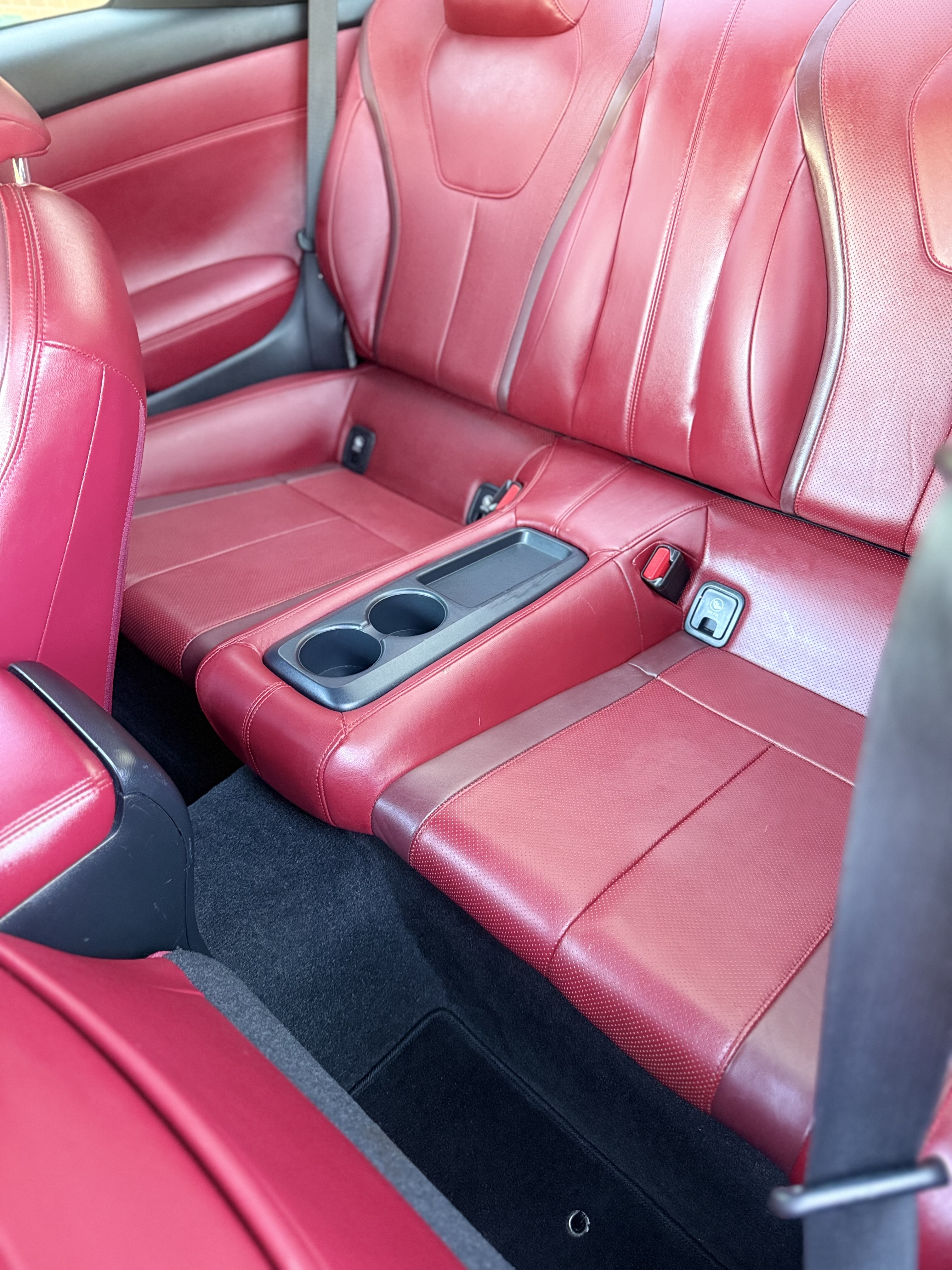 Infiniti red interior