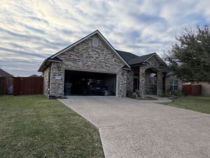 {{ custom_values.service_4 }} in {{custom_values.area_6})