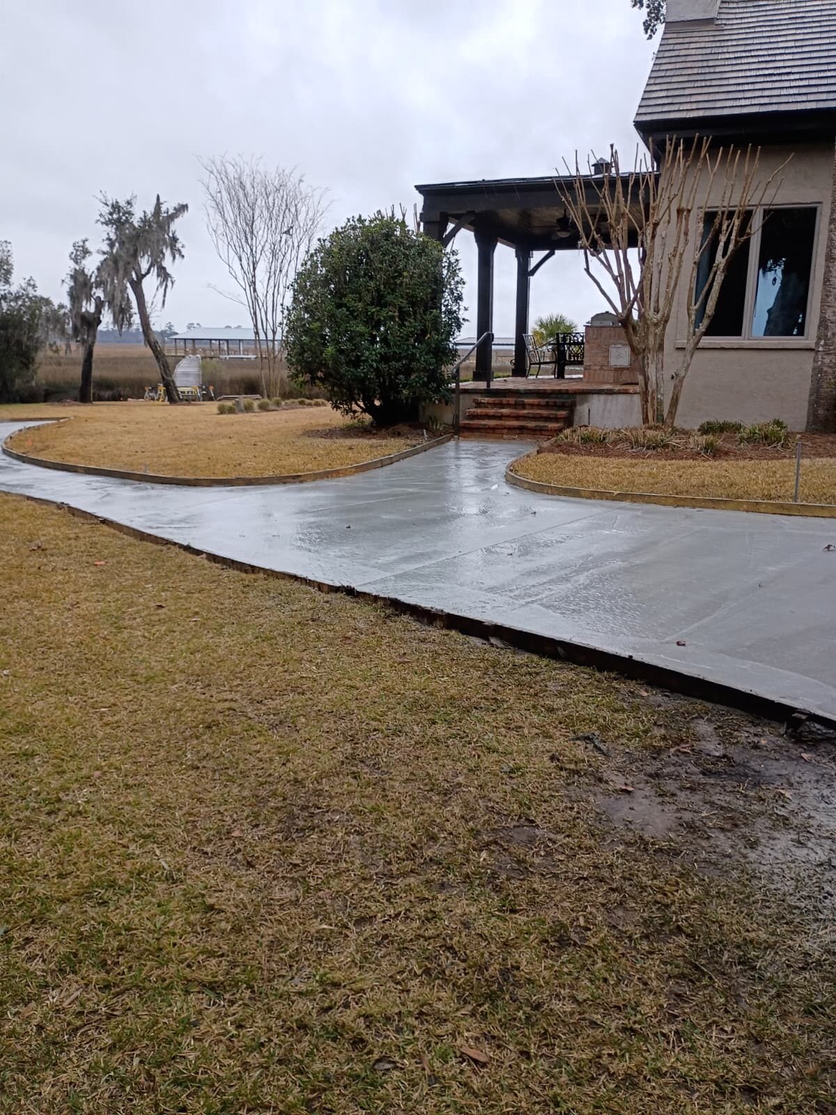 Custom concrete walkway