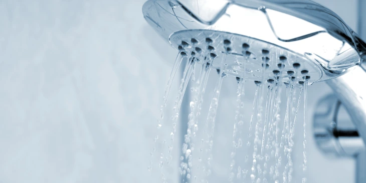 A shower with a working cartridge