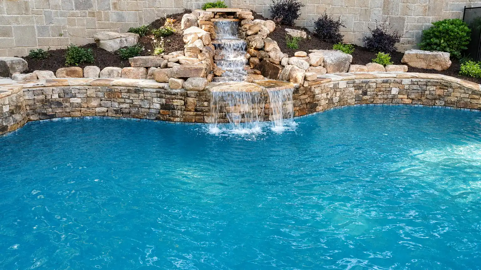 Freeform Swimming Pools