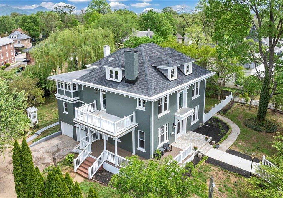 large house in roanokw va