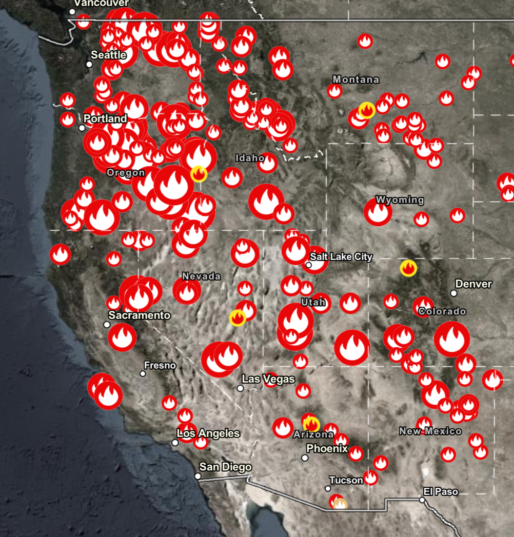 Map of active wildfires and current fire incidents across the western United States