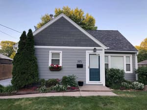 {{ custom_values.service_3 }} in {{custom_values.area_3})