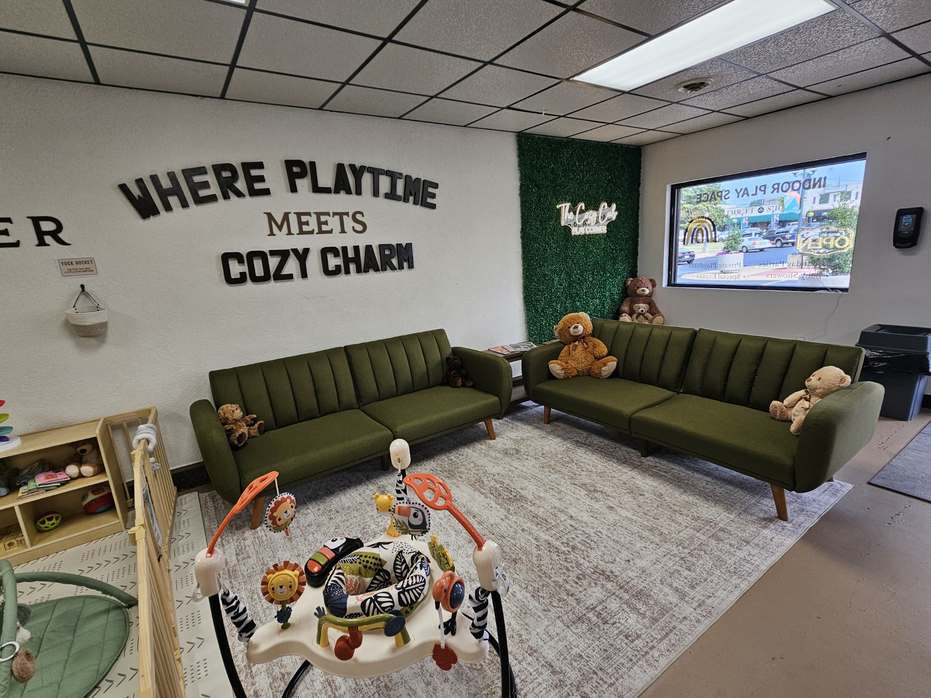 Trauma-informed breathwork experience — participants in somatic healing circle