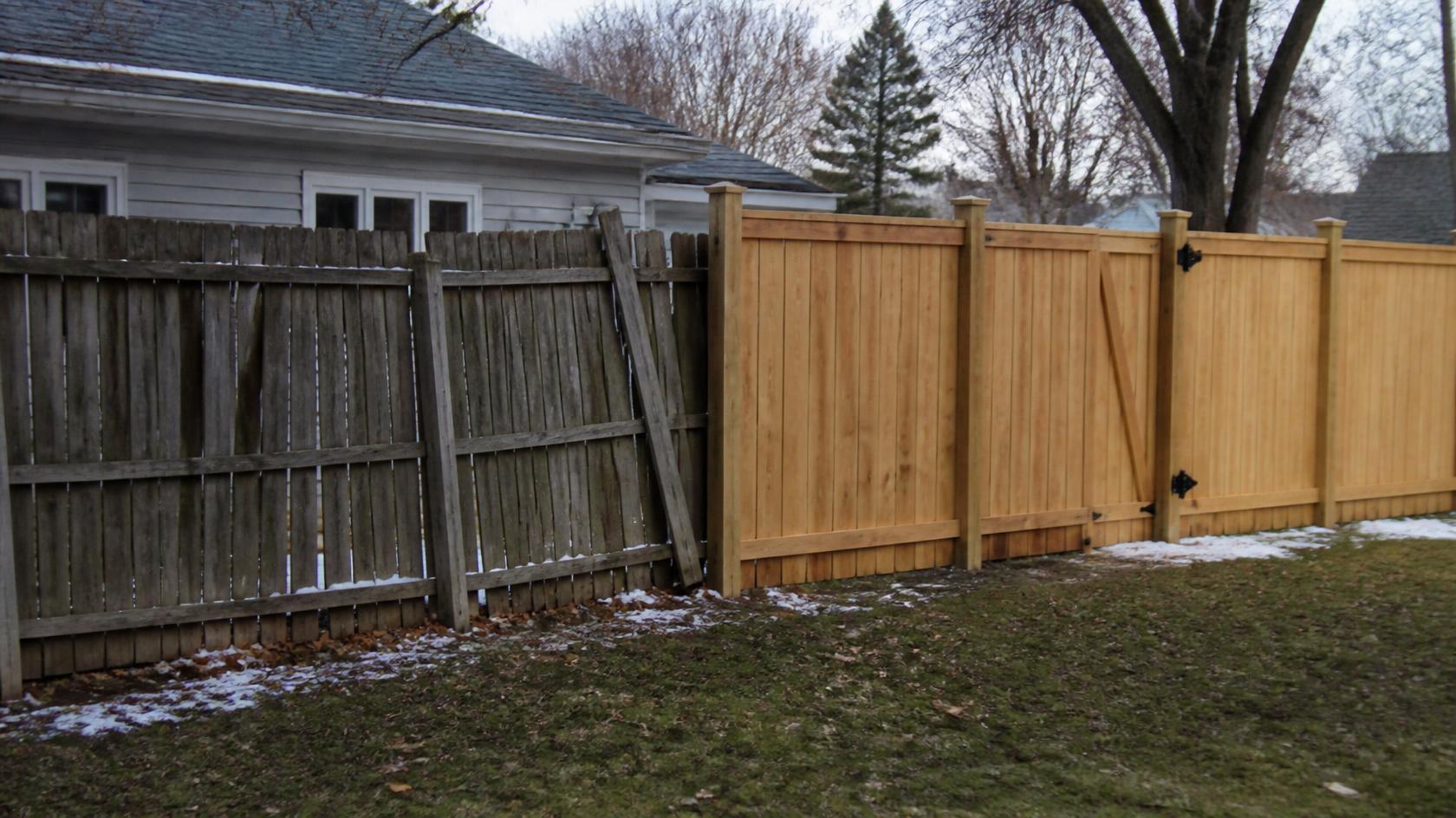 Residential fence in Roscoe, IL being evaluated for replacement before winter due to damaged, aging, or worn sections.