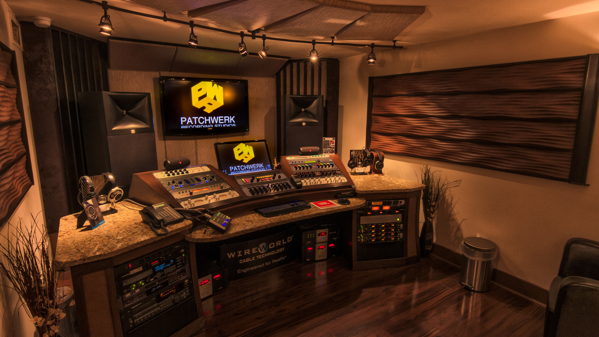 Patchwerk Studios sign