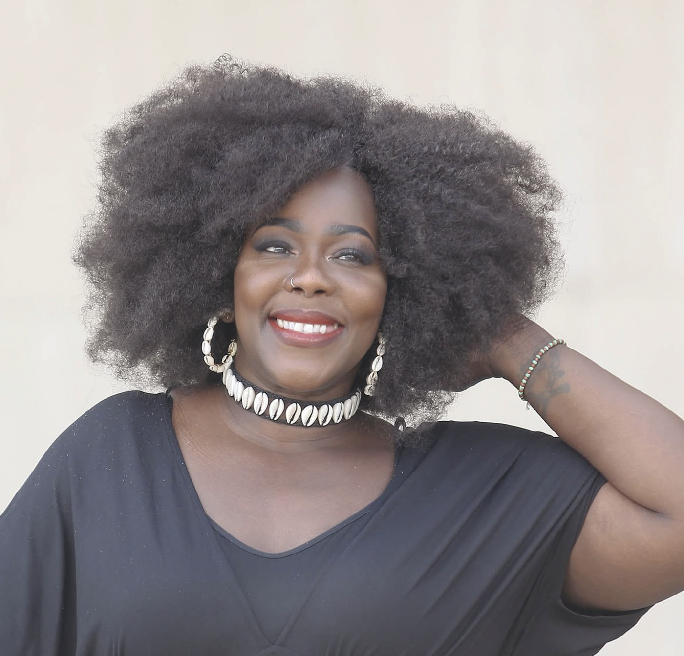 Dr. Camelia Straughn